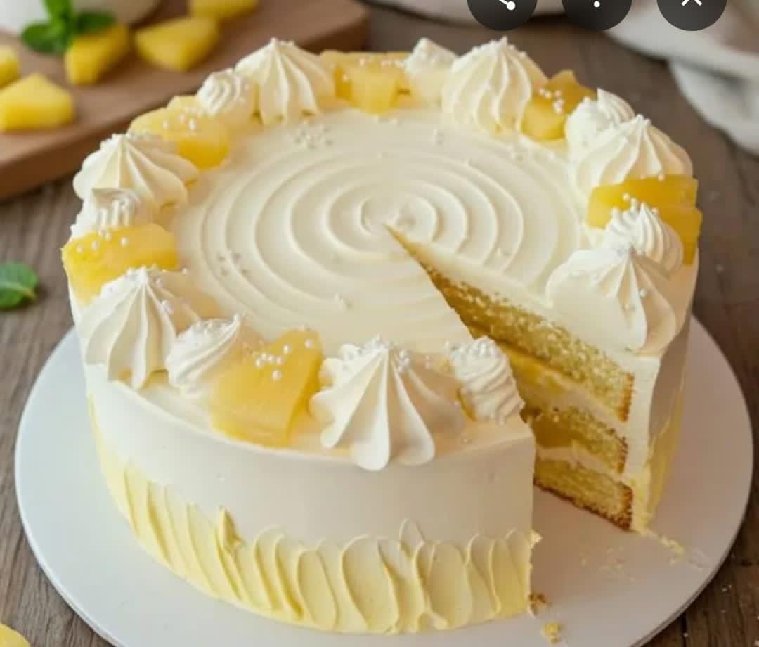 Pineapple Cream Cake