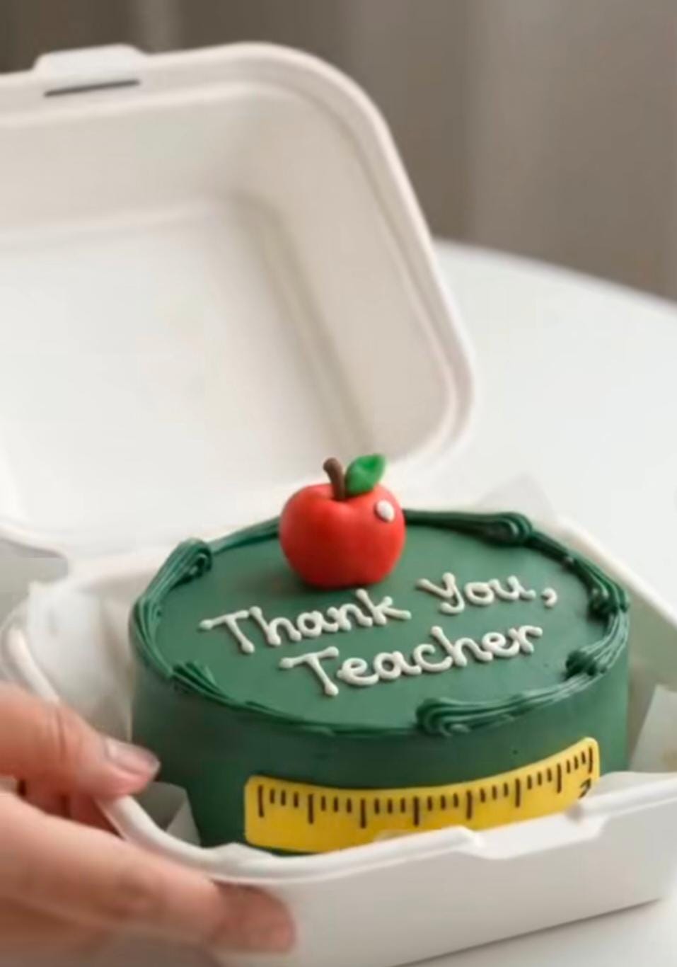 Teacher Ever bento cake