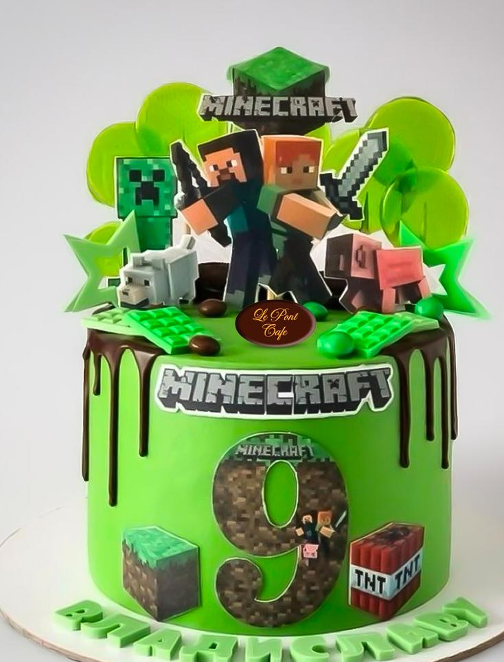 Minecraft theme cake