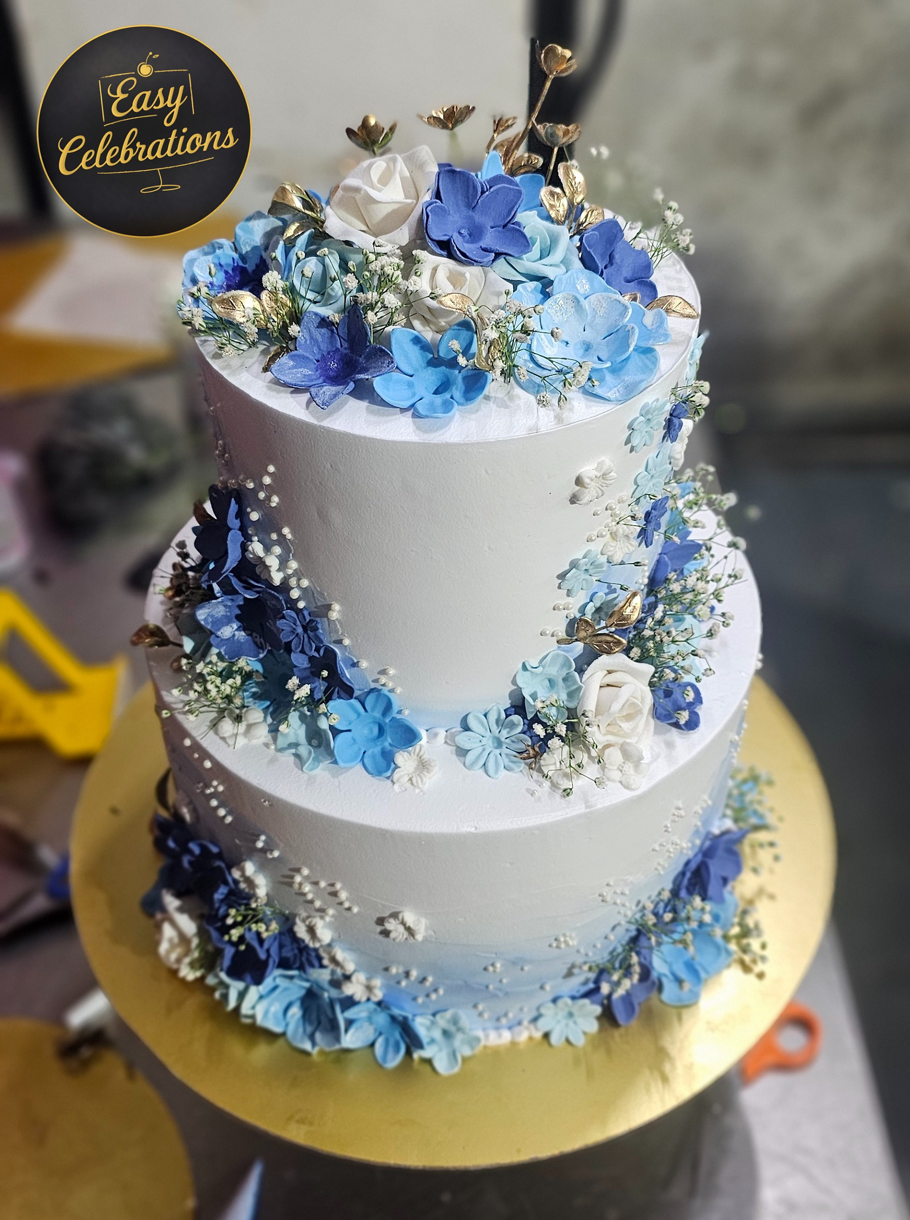 Blue & White Floral Dream Cake