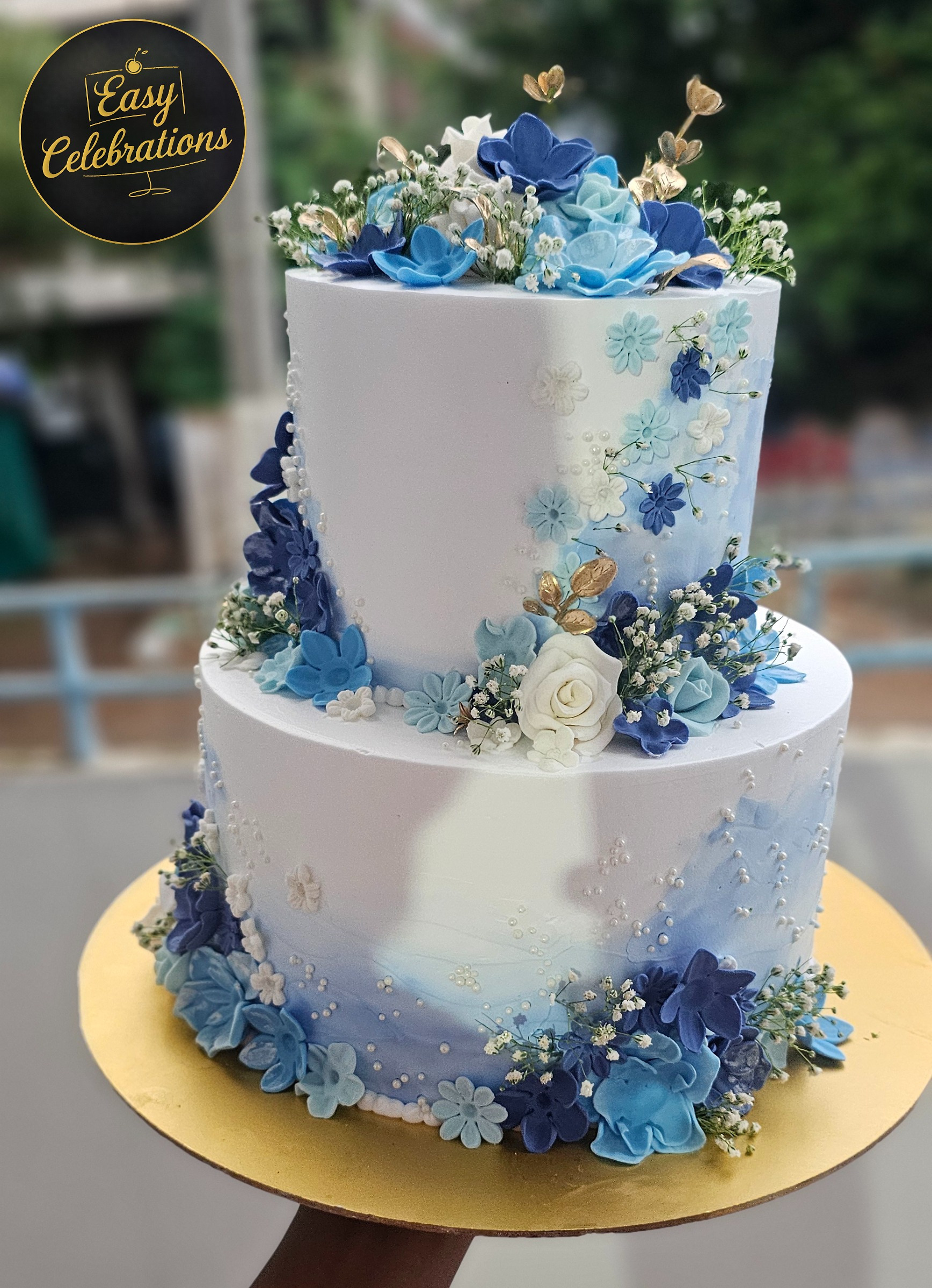 Blue & White Floral Dream Cake