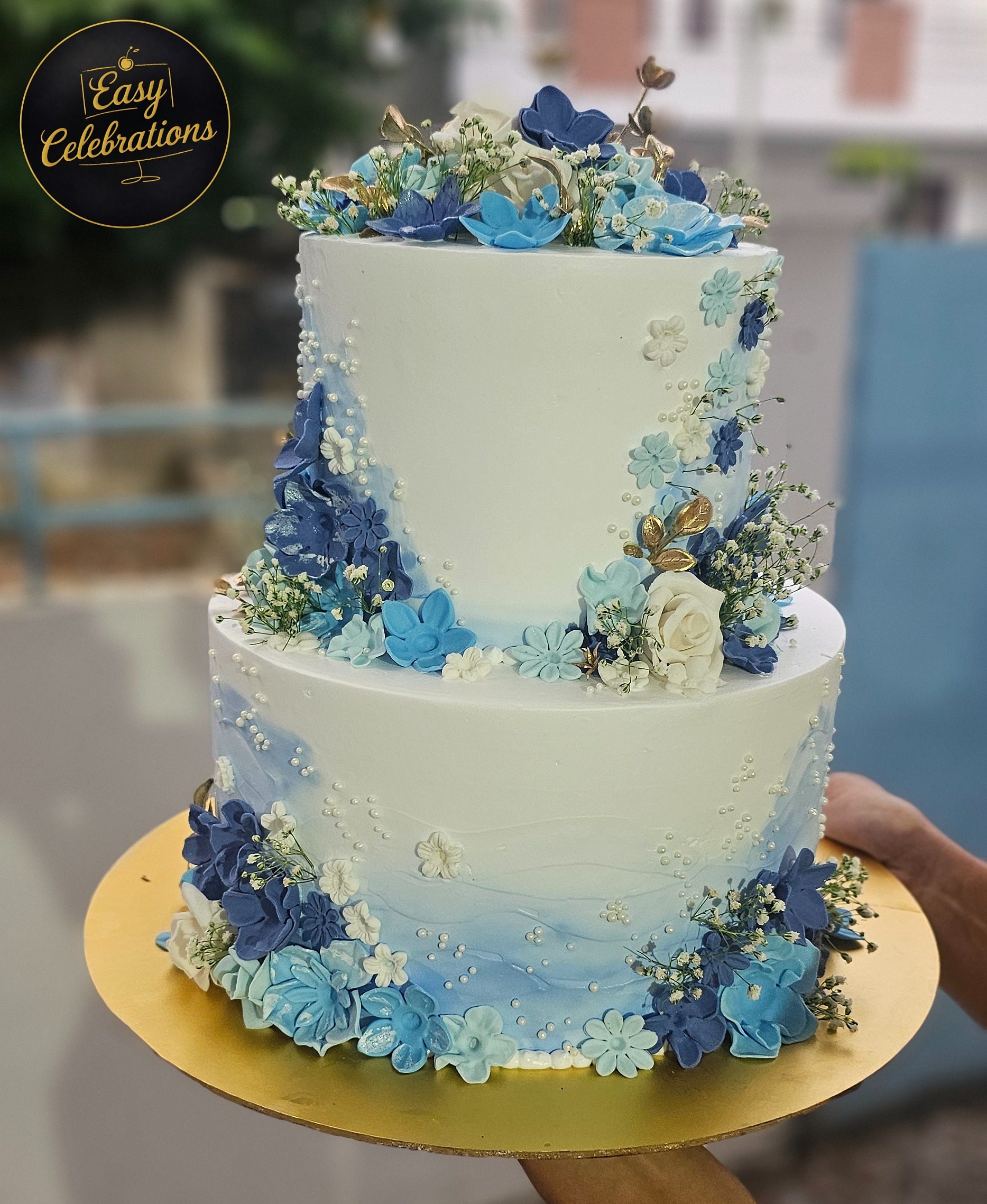 Blue & White Floral Dream Cake