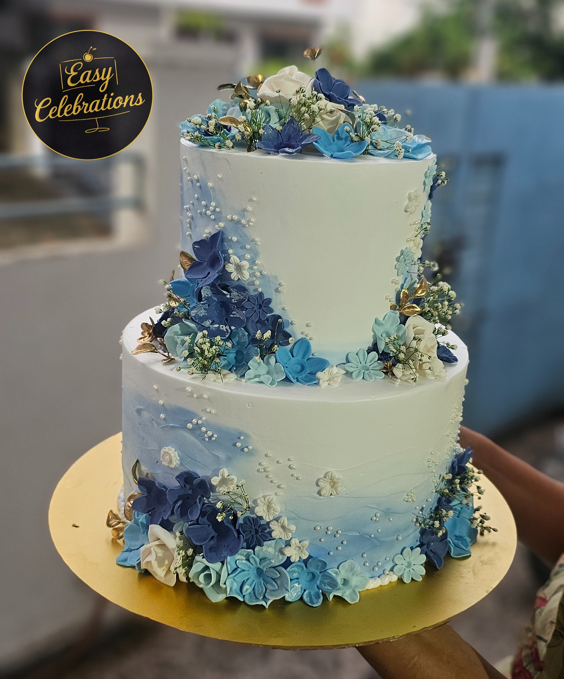 Blue & White Floral Dream Cake
