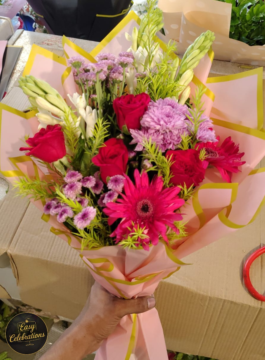 Elegant Mixed Flower Bouquet