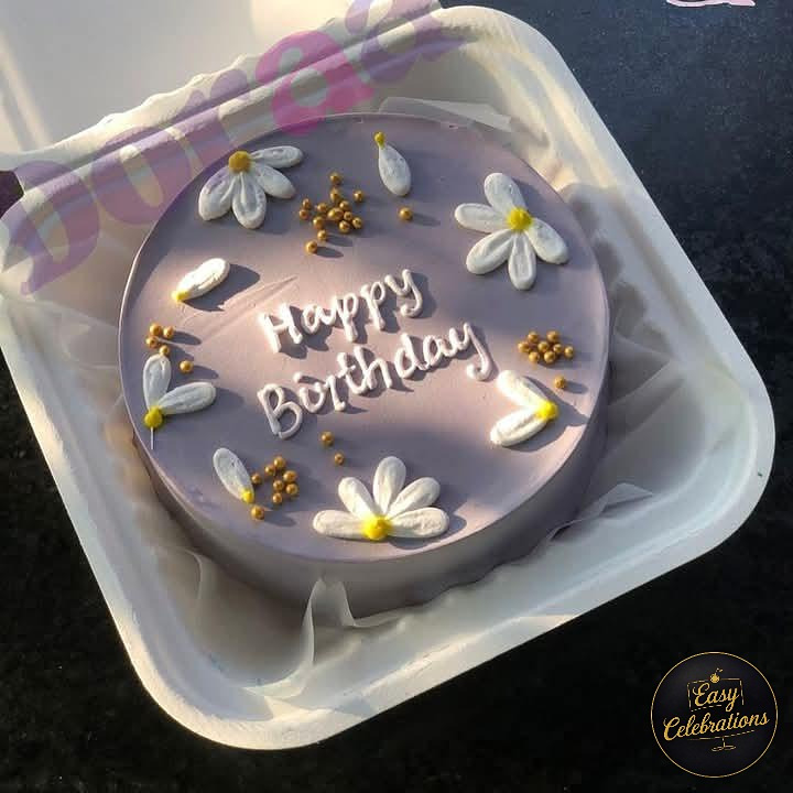Lavender Daisy Floral Cake